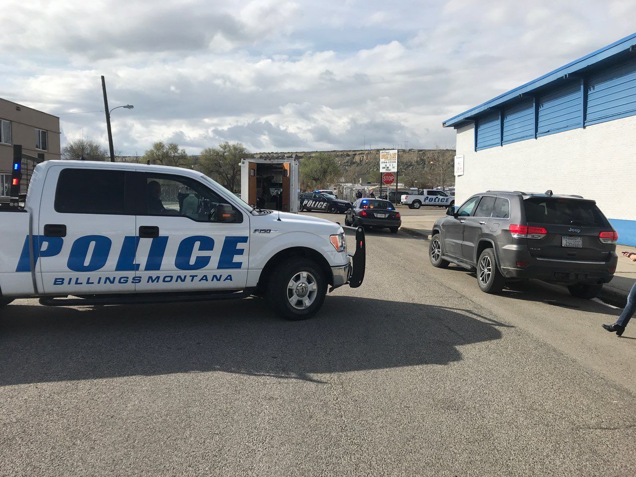 UPDATE Police standoff comes to a peaceful end in downtown Bill